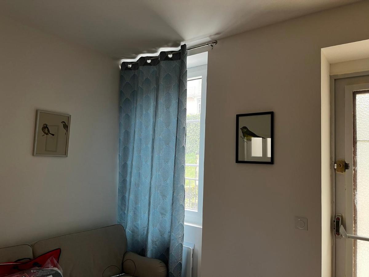 Charmant 2 Pieces Avec Terrasse Proche Centre Ville - Parking Gratuit A Proximite Lourdes Exterior photo